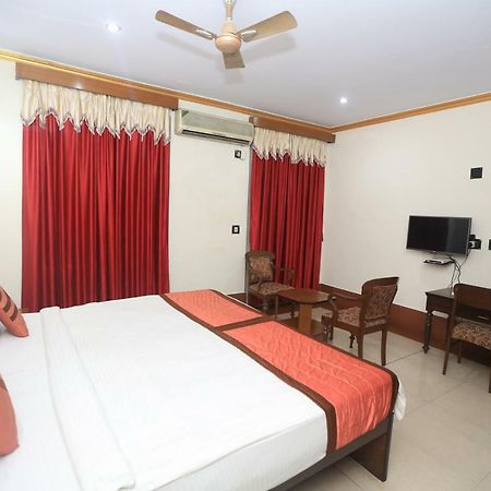 Ymca Seacom Inn Kolkata Exterior photo