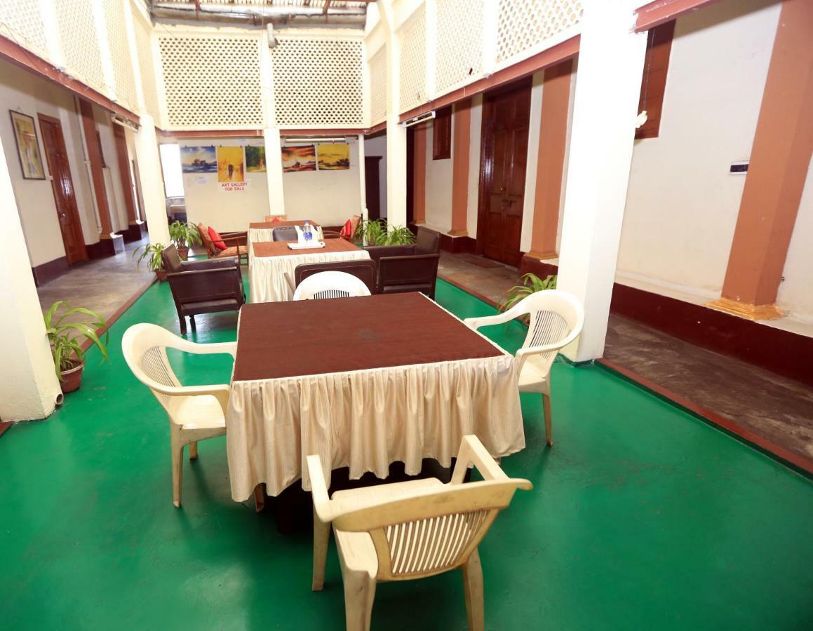 Ymca Seacom Inn Kolkata Exterior photo