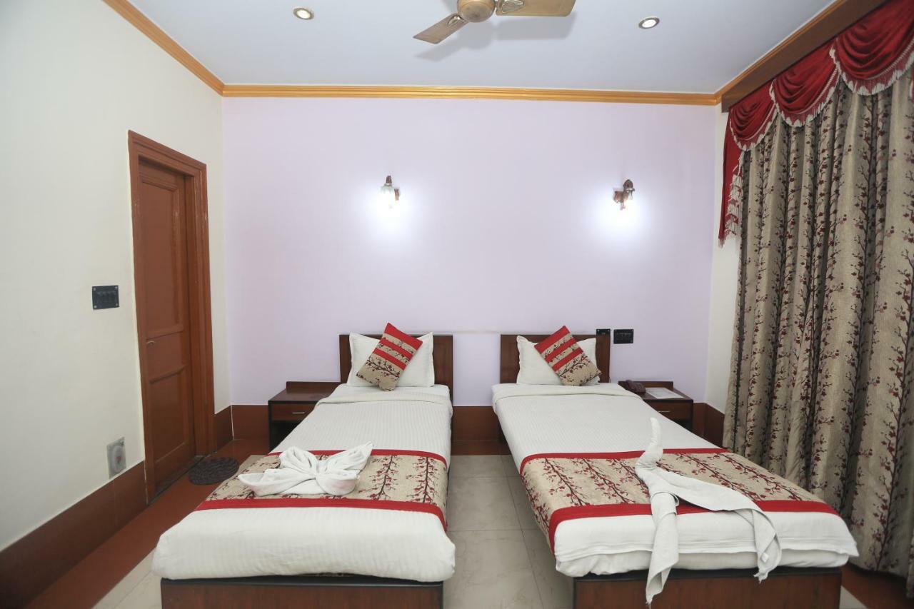 Ymca Seacom Inn Kolkata Exterior photo